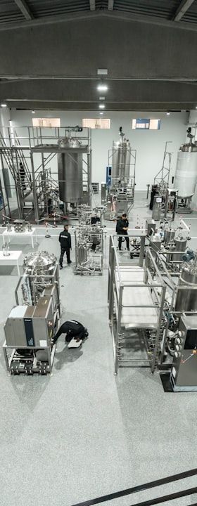 Fette Compacting: Emulatoren reduzieren Scale-up-Risiken in der Tablettenproduktion