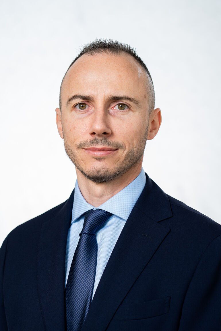 Fette Compacting eröffnet Niederlassung in Italien