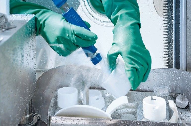 In 7 Schritten zum passenden Containment bei Tablettenpressen