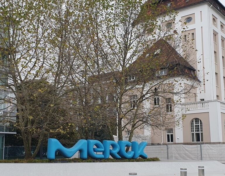 Merck will mit Milliarden-Deal Krebsarzneien stärken